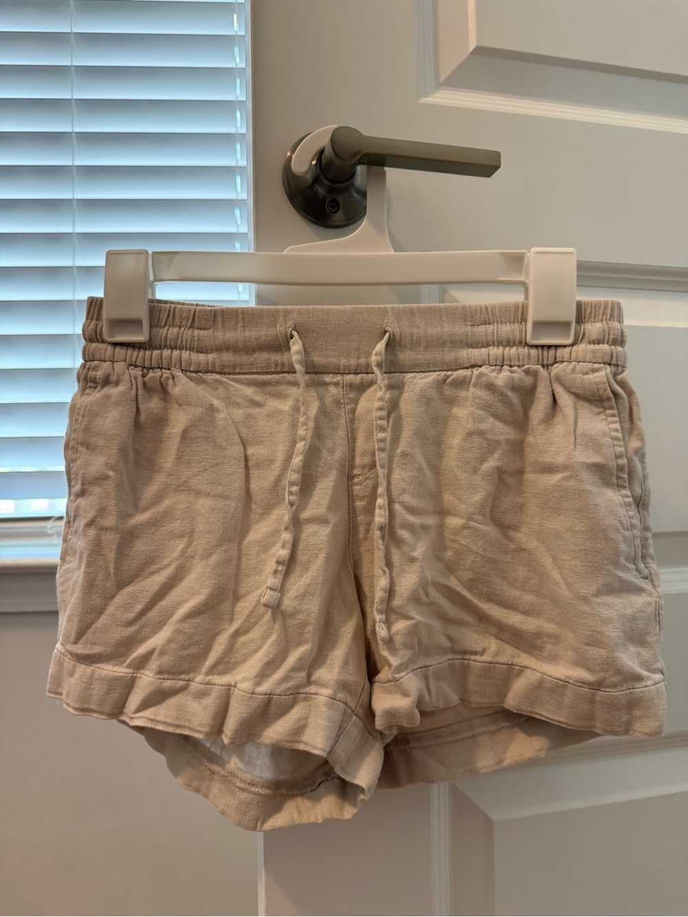 Old Navy Linen Blend Beige Drawstring Lounge Shorts, Size xs